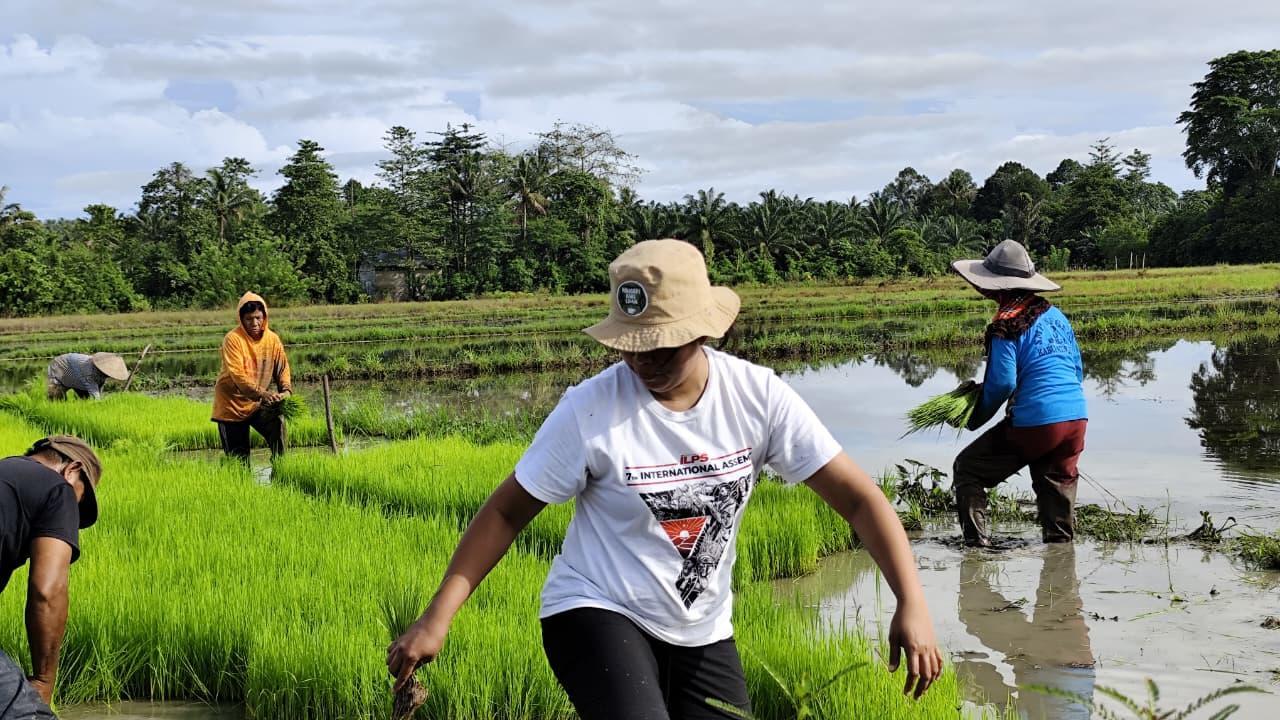 Community action in Indonesia. Credit Fatrisia Ain (2) Community action in Indonesia. Credit Fatrisia Ain (2)