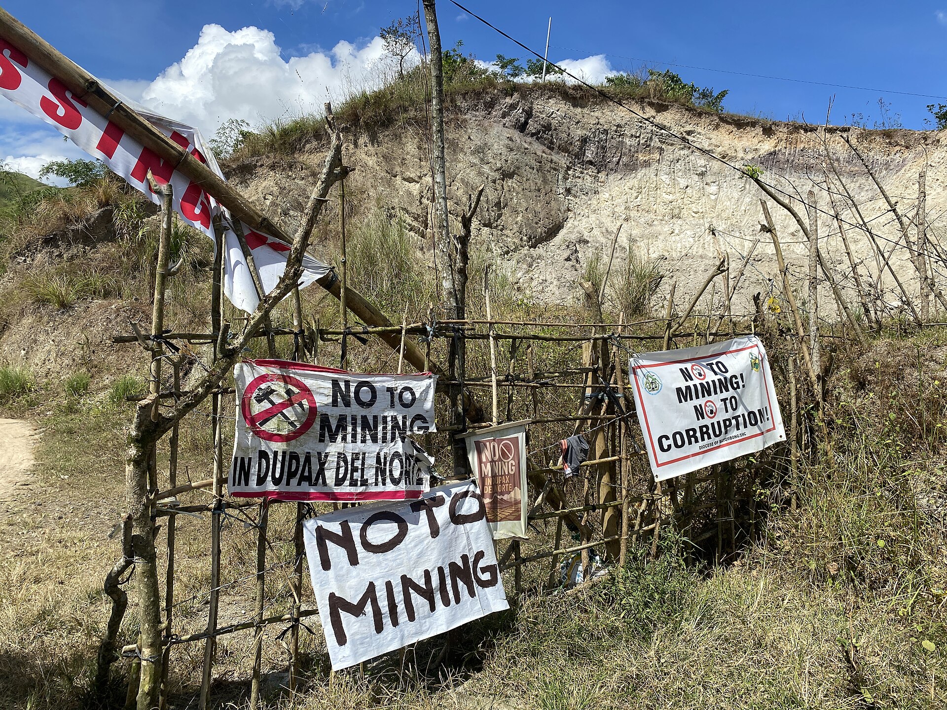 Dupax del Norte anti mining protest. Credit: Kej Andrés (Ryomaandres) Dupax del Norte anti mining protest. Credit: Kej Andrés (Ryomaandres)